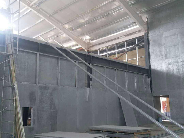 如何在建筑行業應用泄爆墻?