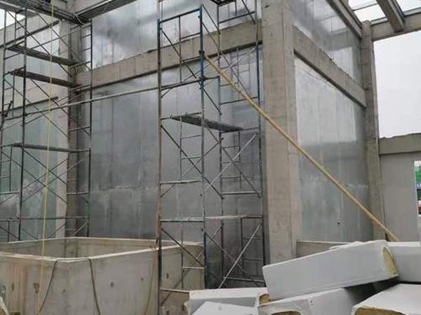 防爆墻施工時如何連接鋼板和骨架?