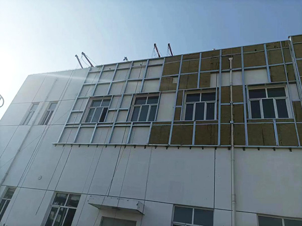 不同材質的防爆墻價格各是多少?