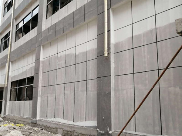 危險易爆區域泄爆墻(窗)系統設計與施工規范